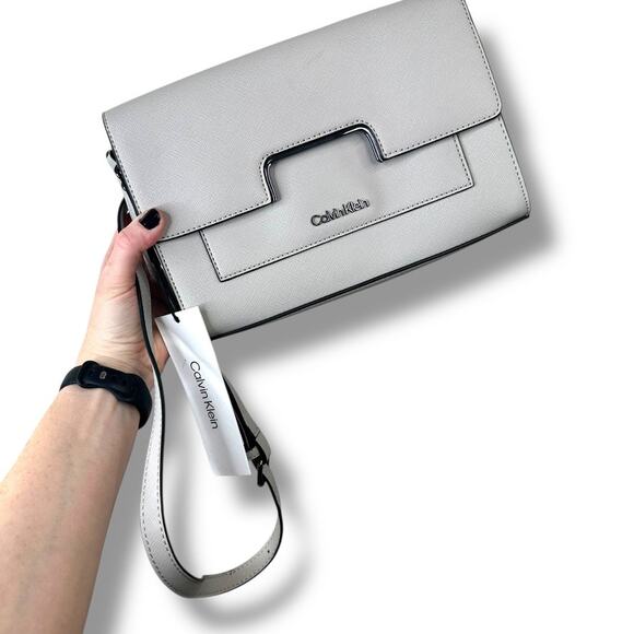 Calvin Klein NWT Dove Grey Finley Saffiano Flap Sleek Classy Crossbody Bag - Picture 1 of 12